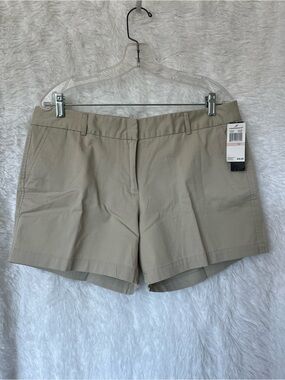 Land’N Sea Classic Beige Women's Shorts with Belt Loops